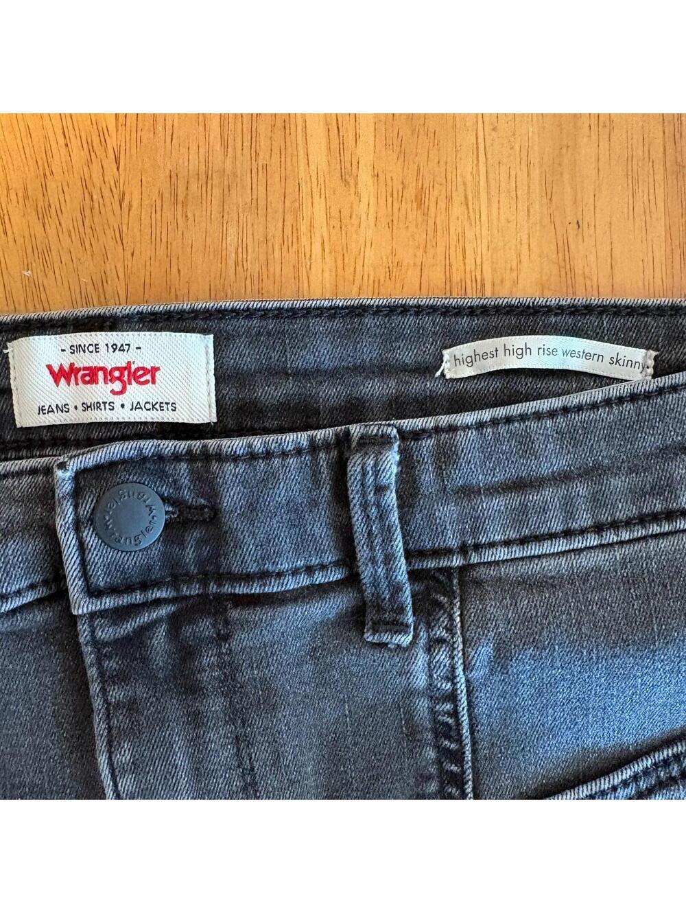 Wrangler High Rise Western Skinny Jeans Womens 14 Black Tag 14 Fits Like 31x26 - Picture 4 of 10